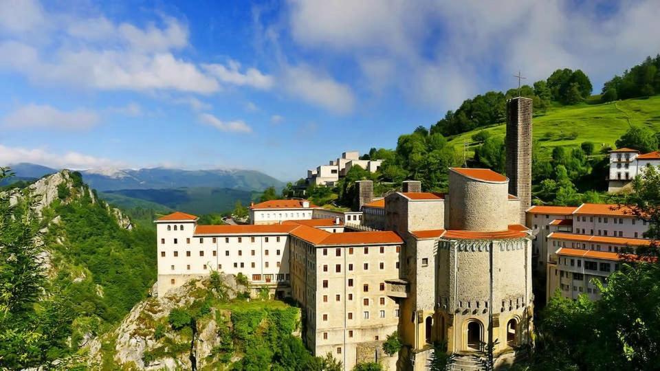 Hotel Loiola Azpeitia Zewnętrze zdjęcie